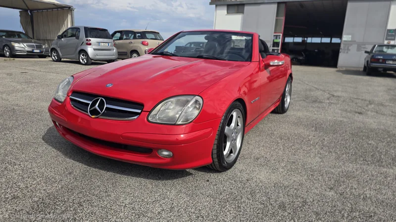 2002 Mercedes-Benz SLK in Rome 2