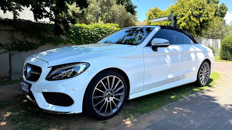 2022 Mercedes-Benz C200 Cabriolet in Sandton 4