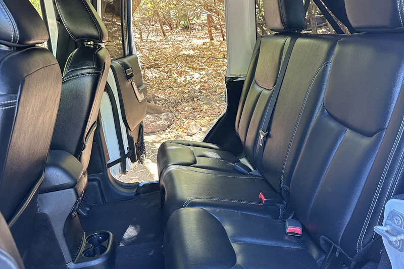 2014 Jeep Wrangler Unlimited Sahara 4
