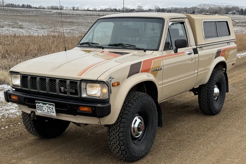 1982 Toyota Pickup SR5 2