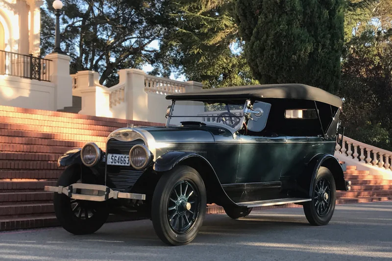1922 Lincoln L touring 6