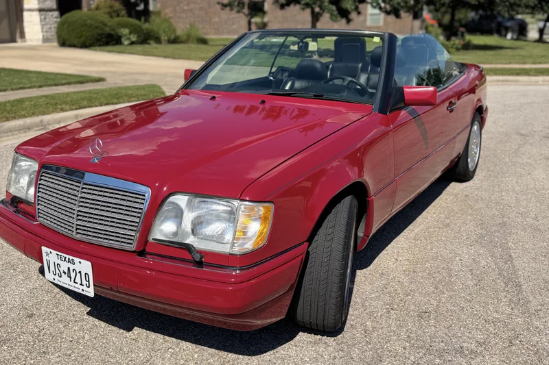 1995 Mercedes-Benz E320