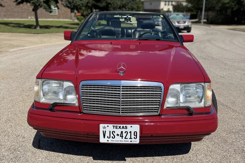 1995 Mercedes-Benz E320