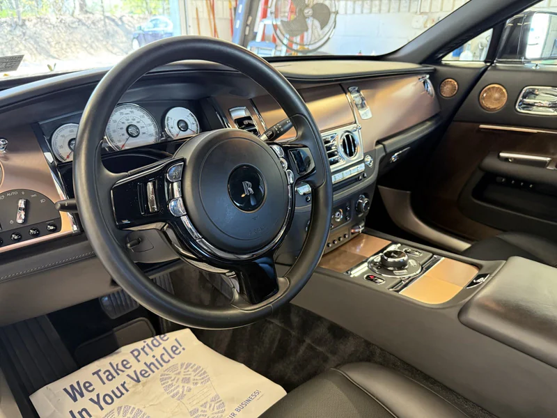 2016 Rolls-Royce Wraith Base 4
