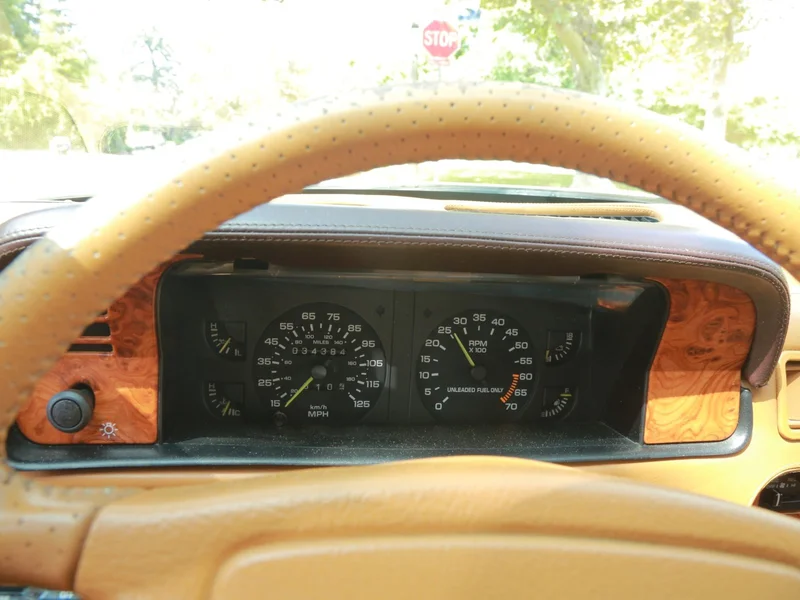 1991 Chrysler TC by Maserati Base 40