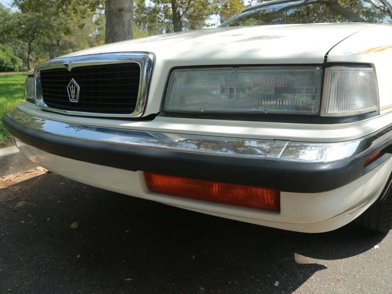 1991 Chrysler TC by Maserati Base 4