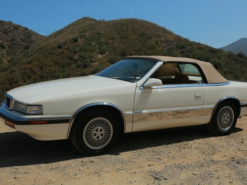 1991 Chrysler TC by Maserati Base 14