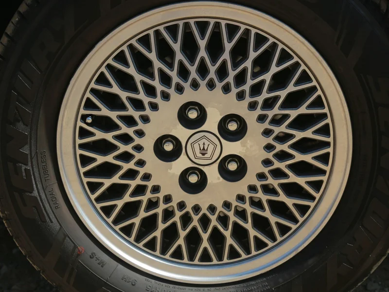 1991 Chrysler TC by Maserati Base 34