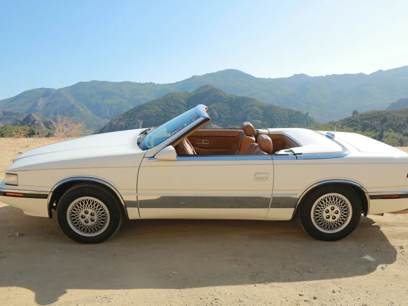 1991 Chrysler TC by Maserati Base 30