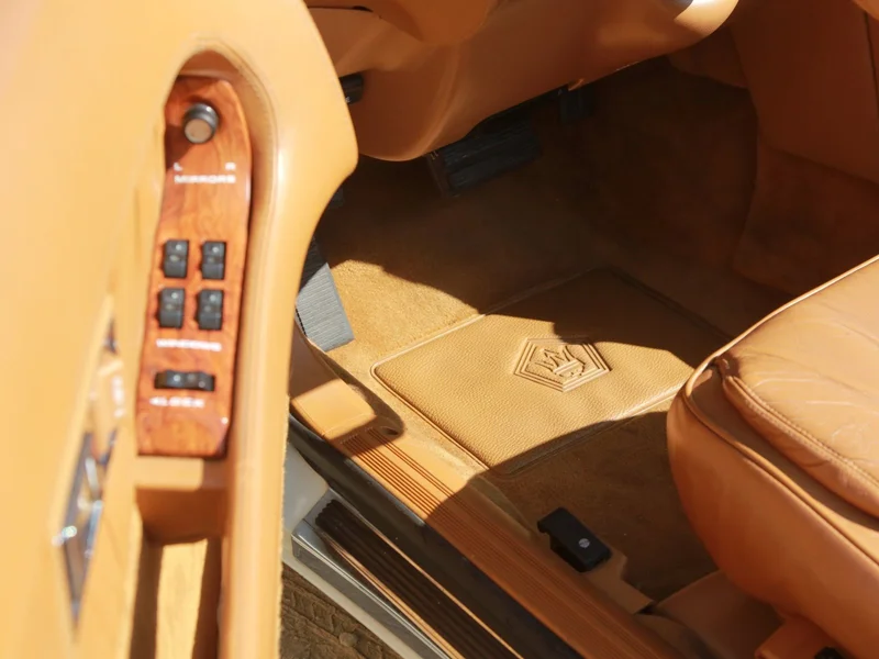 1991 Chrysler TC by Maserati Base 51