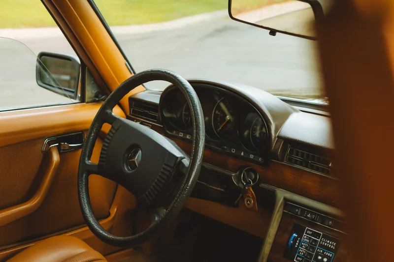 1980 Mercedes-Benz 300SD Base 6