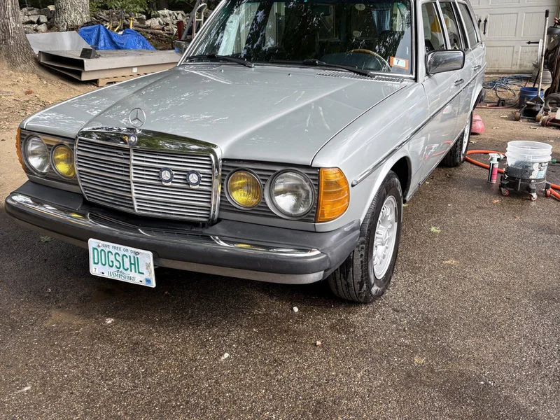 1982 Mercedes-Benz 300 TD Base 10