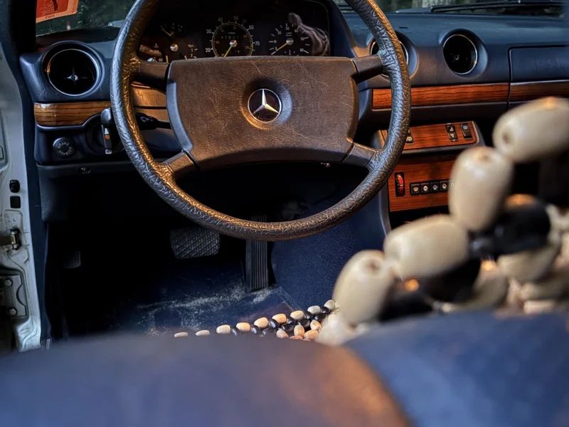 1982 Mercedes-Benz 300 TD Base 13