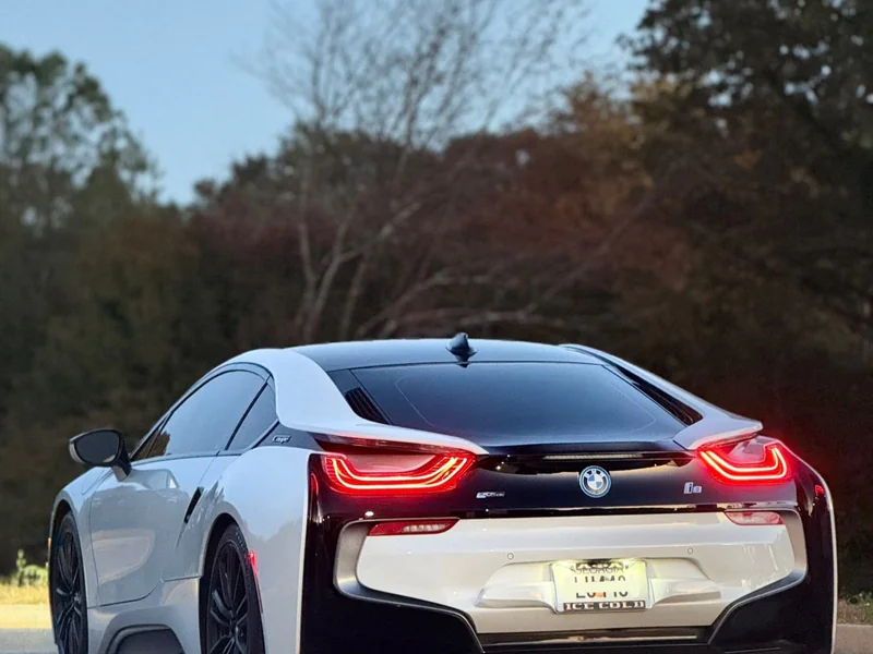 2019 BMW i8 Base (Latest Tech) 6