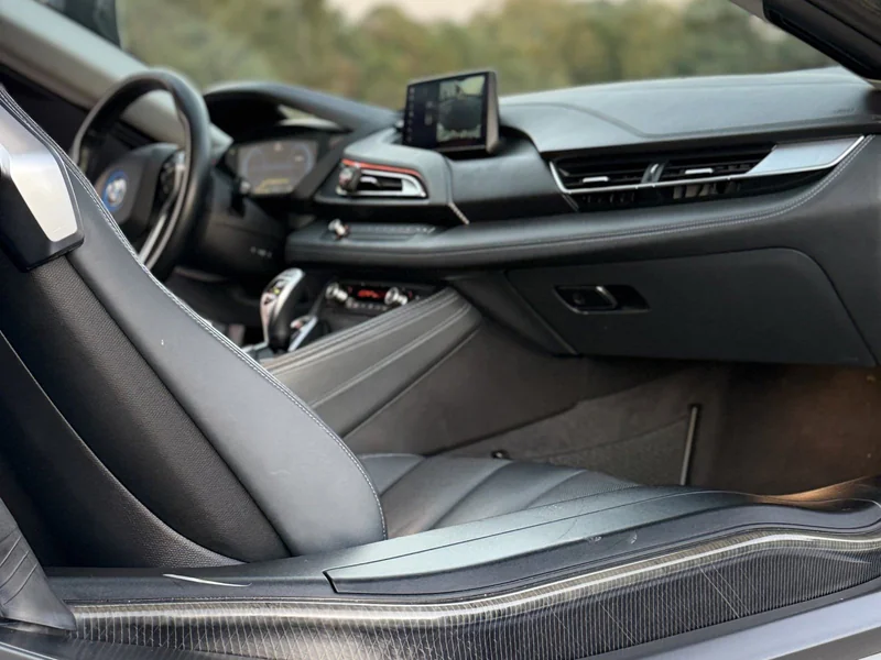 2019 BMW i8 Base (Latest Tech) 15
