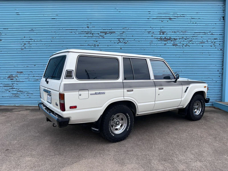 1986 Toyota FJ60 Land Cruiser 2