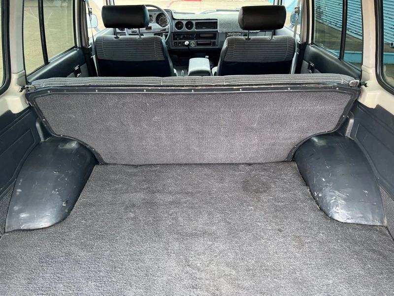 1986 Toyota FJ60 Land Cruiser  6