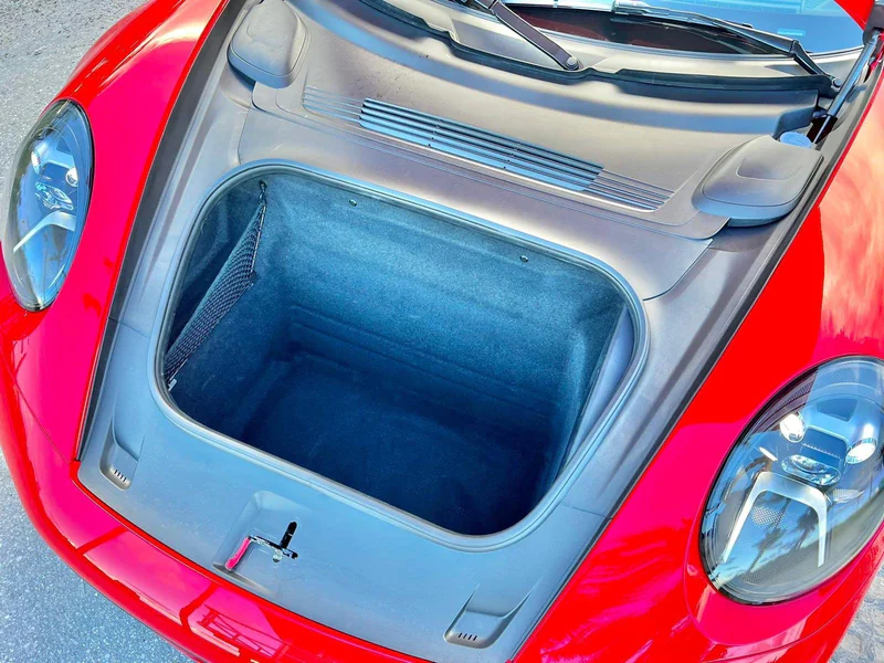 2022 Porsche 911 Carrera 11