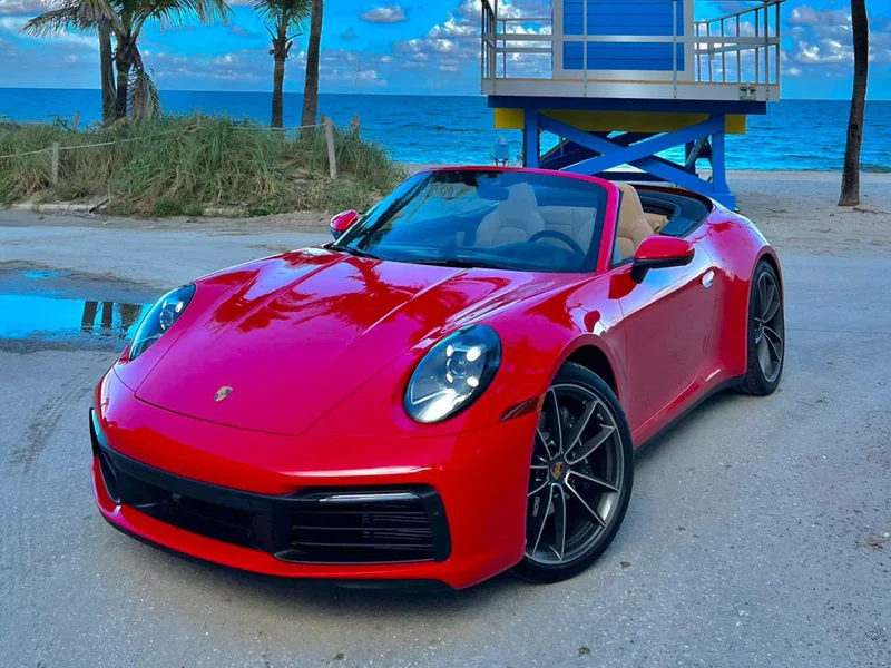 2022 Porsche 911 Carrera 16