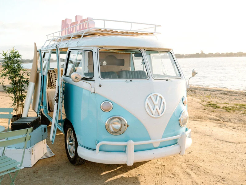 1975 Volkswagen Bus 2