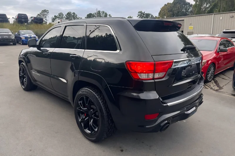 2012 Jeep Grand Cherokee SRT8 3