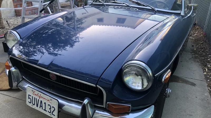 1970 MG B Roadster  6