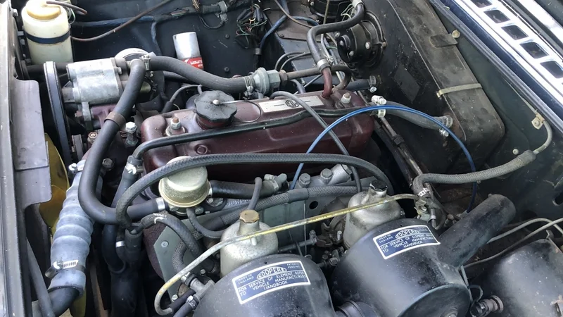 1970 MG B Roadster  7