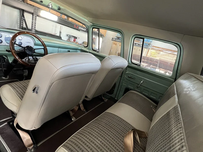 1960 Ford M350 10