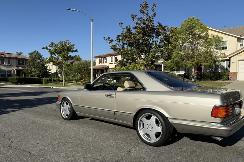 1990 Mercedes-Benz 560SEC