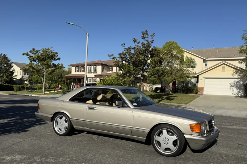 1990 Mercedes-Benz 560SEC