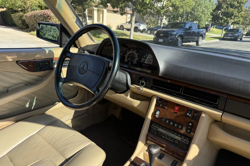 1990 Mercedes-Benz 560SEC