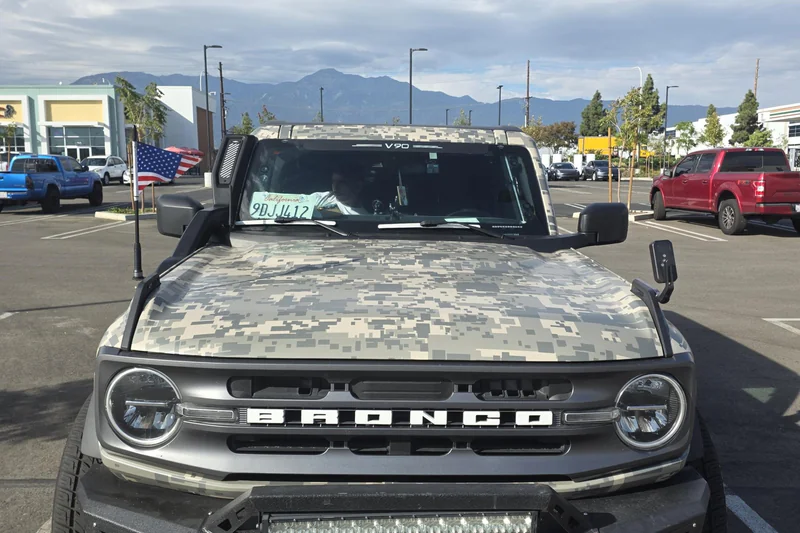 2022 Ford Bronco in Jurupa Valley 2