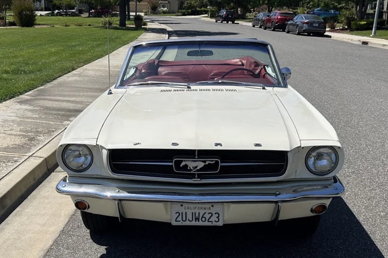 1965 Ford Mustang Base 3