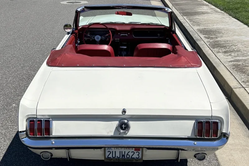 1965 Ford Mustang Base 4