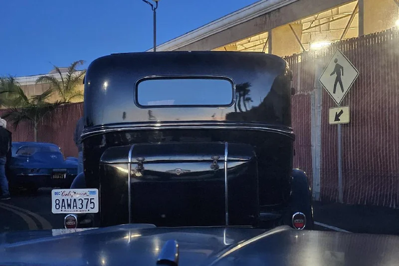 1933 Dodge DP6 4 Door Sedan 4