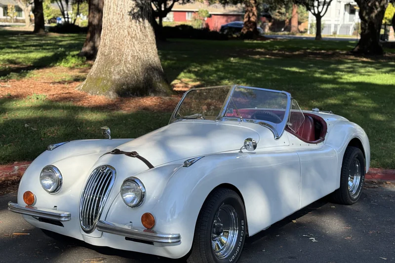1952 Jaguar XK 120 Base 3