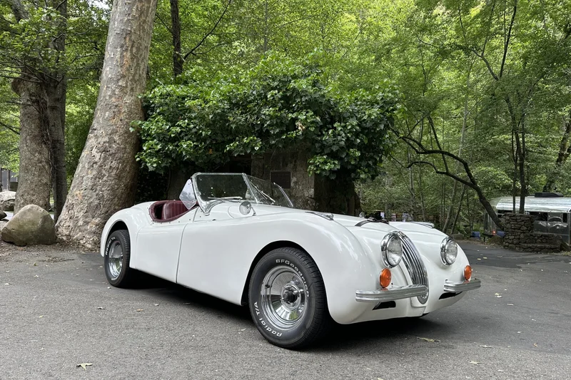 1952 Jaguar XK 120 Base 18