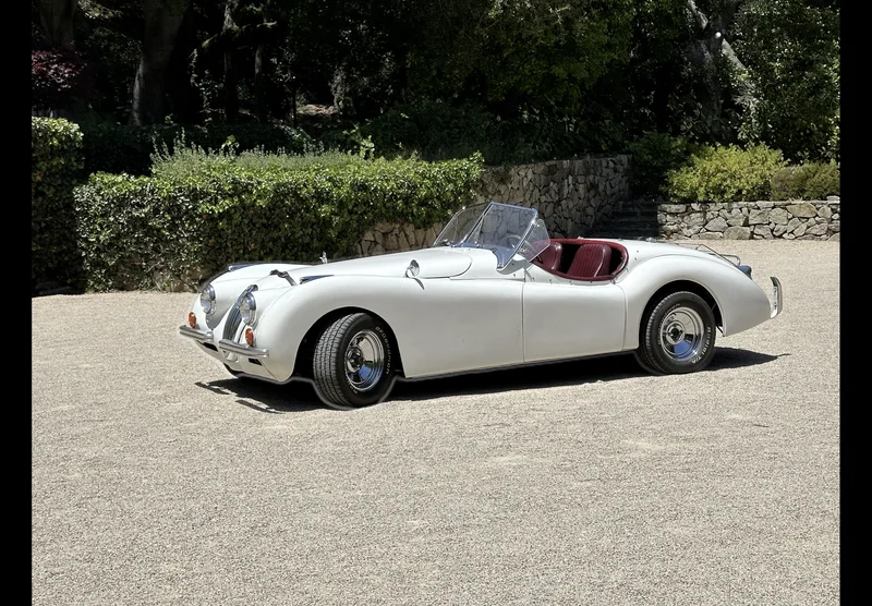 1952 Jaguar XK 120 Base 2