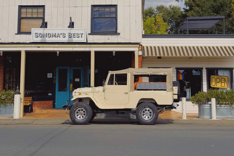 1971 Toyota Land Cruiser FJ43 11