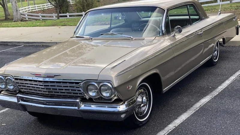 1962 Chevrolet Impala SS 2