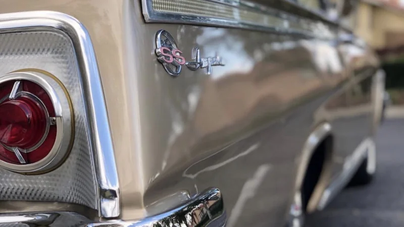 1962 Chevrolet Impala SS 3