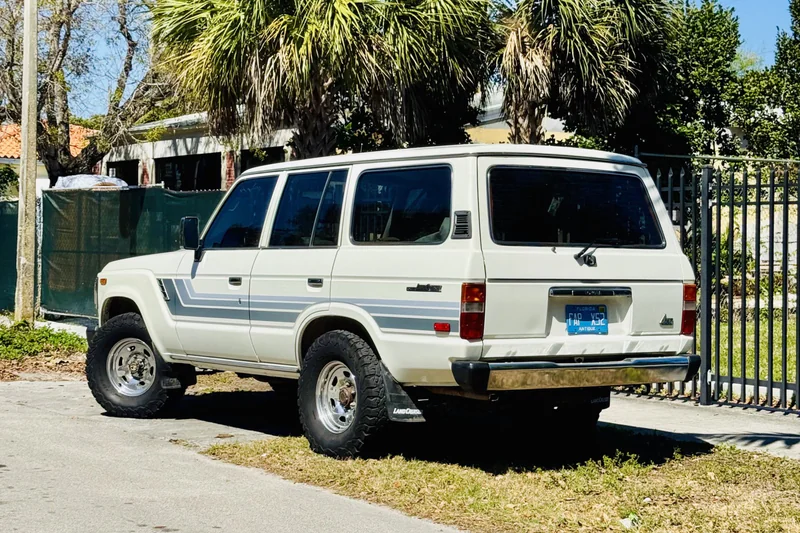 1990 Toyota Land Cruiser 3