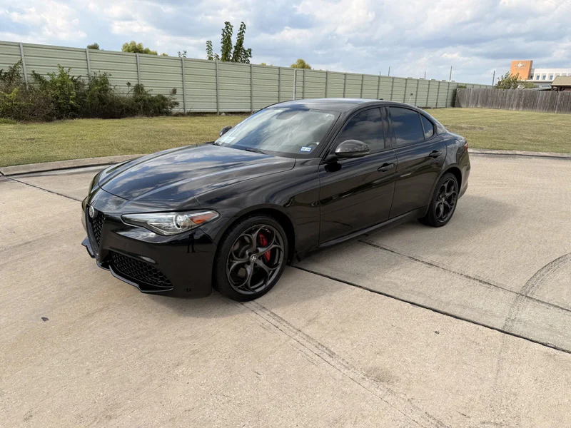 2019 Alfa Romeo Q4 6