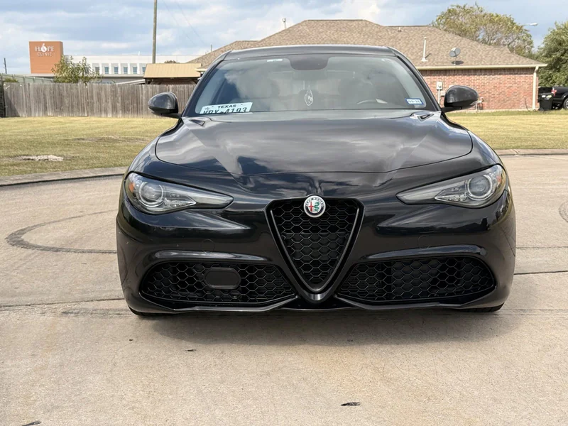 2019 Alfa Romeo Q4 8