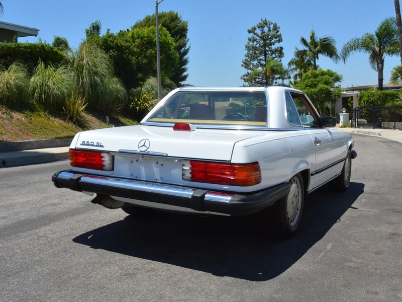 1987 Mercedes-Benz 560 SL 12