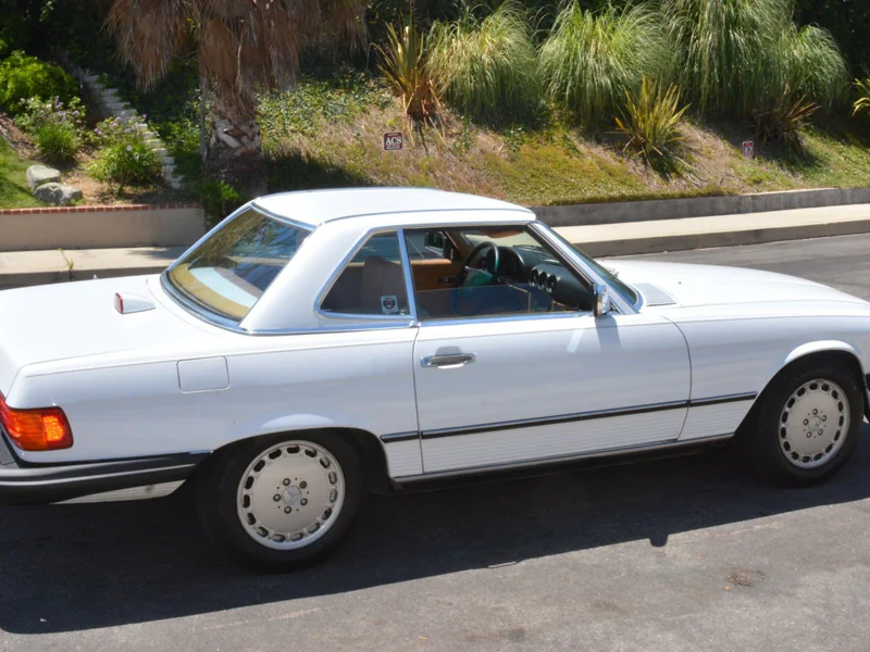 1987 Mercedes-Benz 560 SL 13
