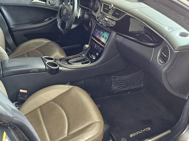 2006 Mercedes-Benz CLS55 AMG 9