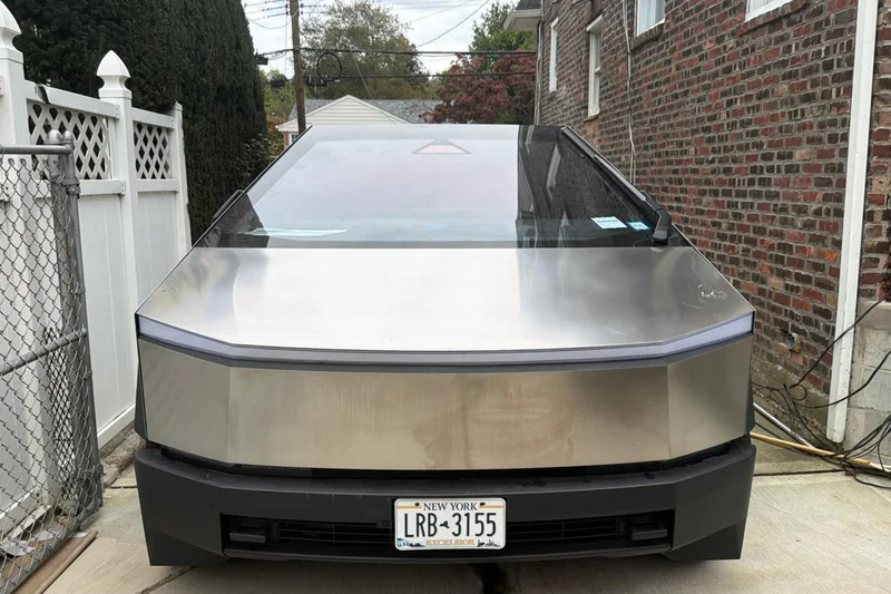 2024 Tesla Cyber truck Cyberbeast 2