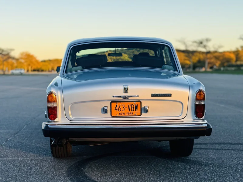 1977 Rolls-Royce Silver Shadow II Base 4