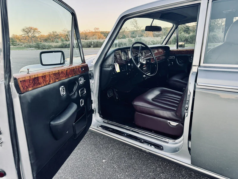 1977 Rolls-Royce Silver Shadow II Base 5